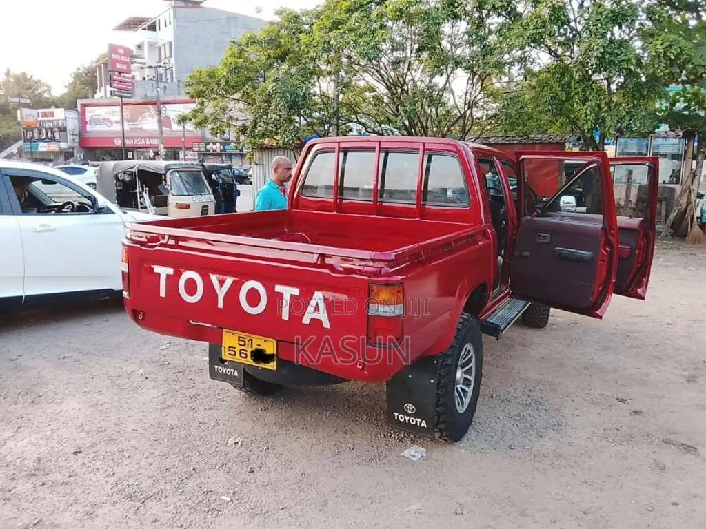 Toyota Hilux LN106 1990 Pickup (Used)