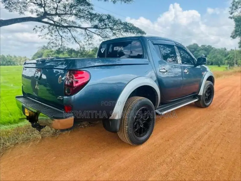 Mitsubishi L200 2007 Pickup (Used)