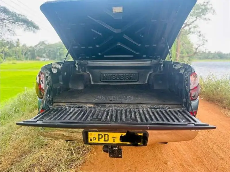 Mitsubishi L200 2007 Pickup (Used)