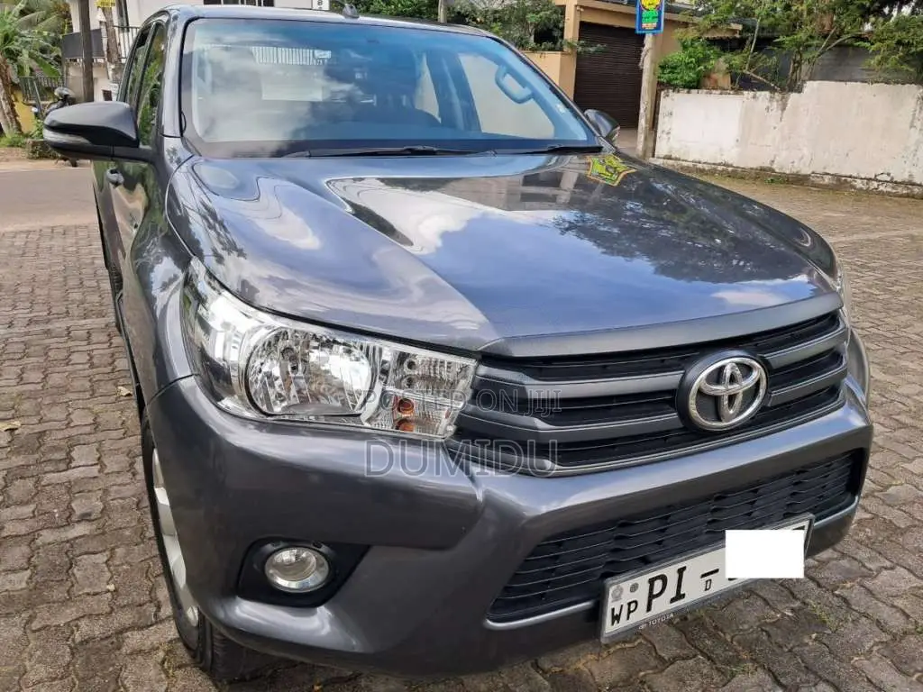 Toyota Hilux 2017 Pickup (Used)