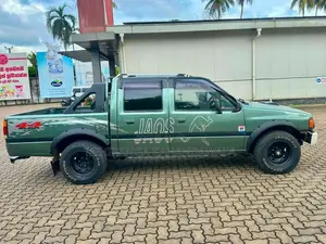Isuzu TFS54 1995 Pickup (Used)
