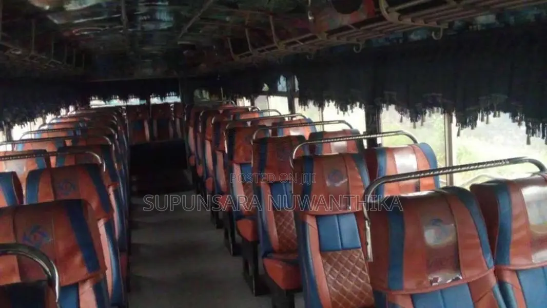 Ashok-Leyland Viking 2009 Bus (Used)