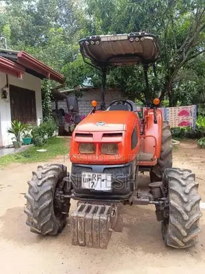 Hyundai Hyundai 2019 Tractor (Used)