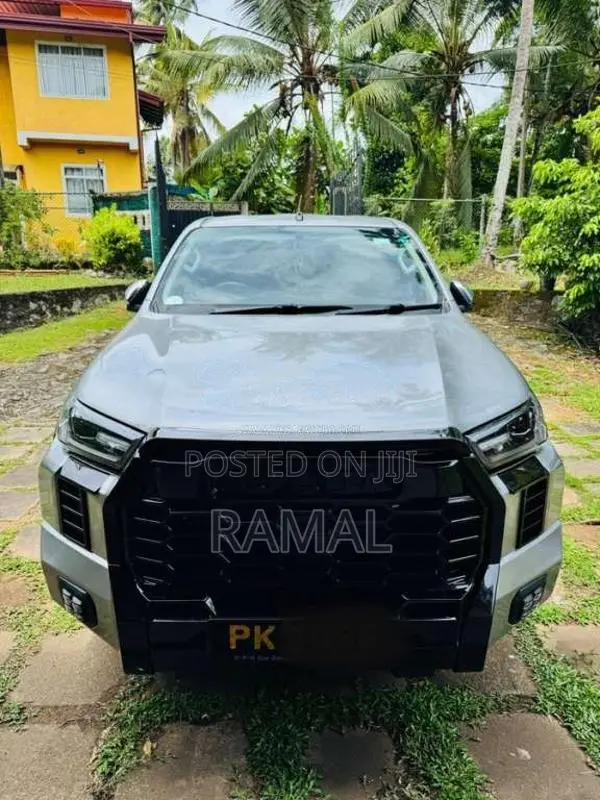 Toyota Hilux 2017 Pickup (Used)