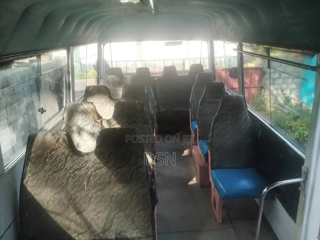 Mitsubishi Rosa 1981 Bus (Used)