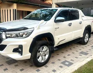 Toyota Hilux Revo 2018 Pickup (Used)