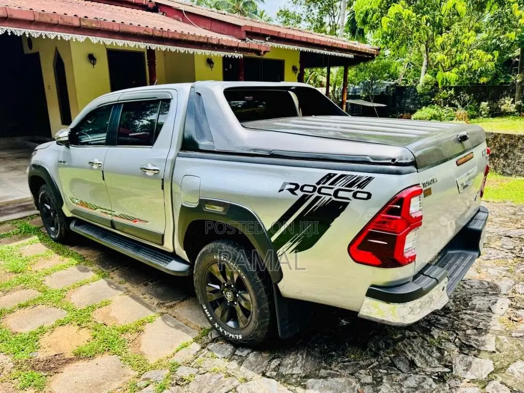 Toyota Hilux 2017 Pickup (Used)