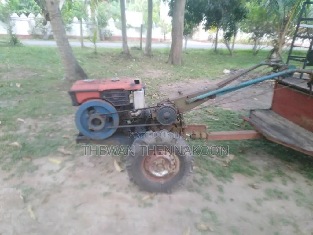Kubota Kubota 2004 Tractor (Used)