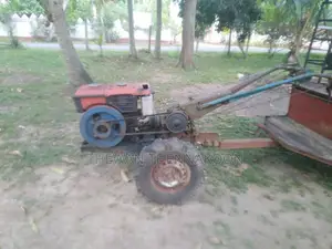 Kubota Kubota 2004 Tractor (Used)
