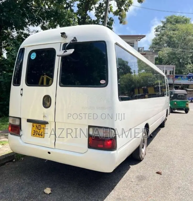 Toyota Coaster 2010 Bus (Used)