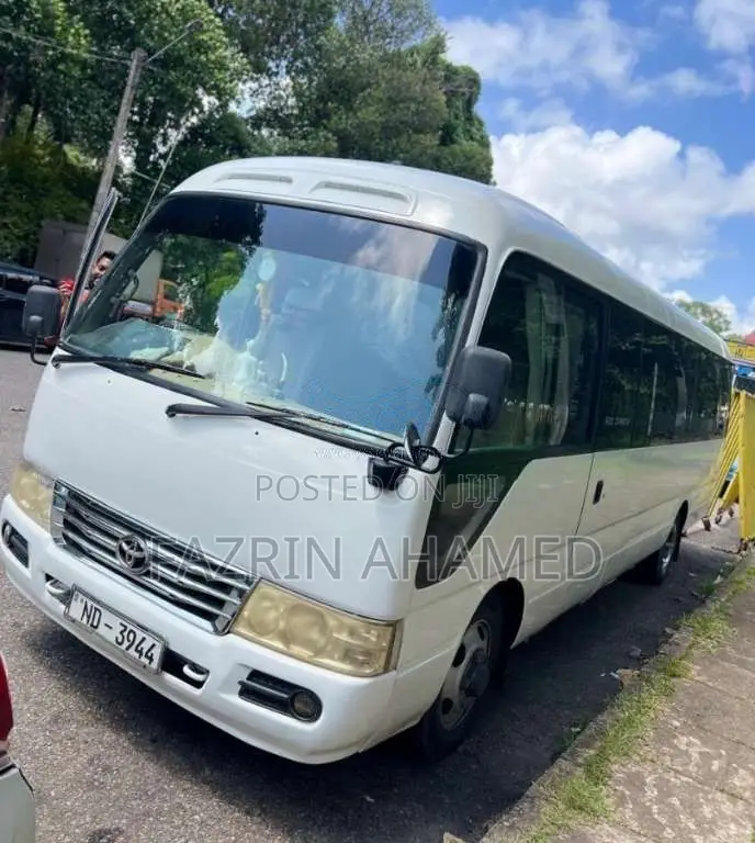 Toyota Coaster 2010 Bus (Used)