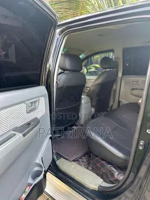 Toyota Hilux 2009 Pickup (Used)