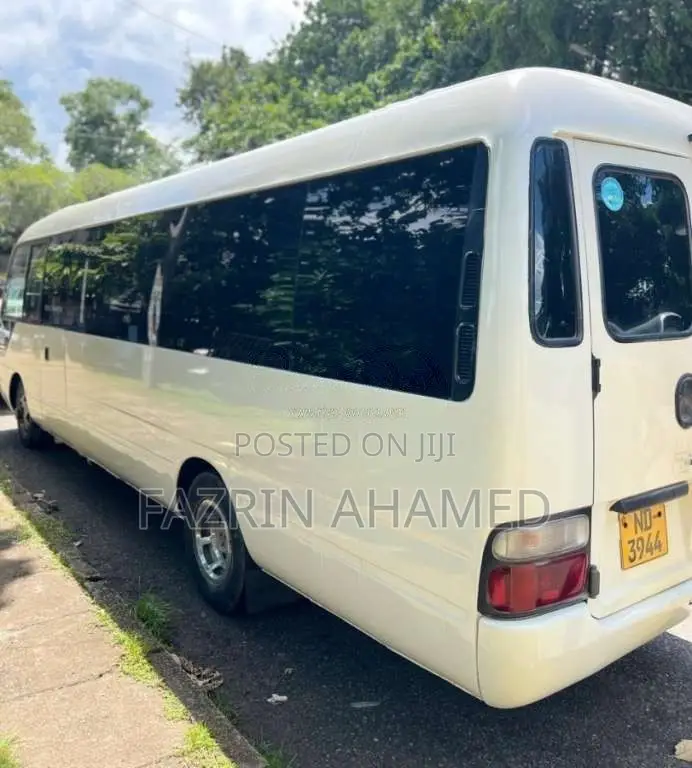 Toyota Coaster 2010 Bus (Used)