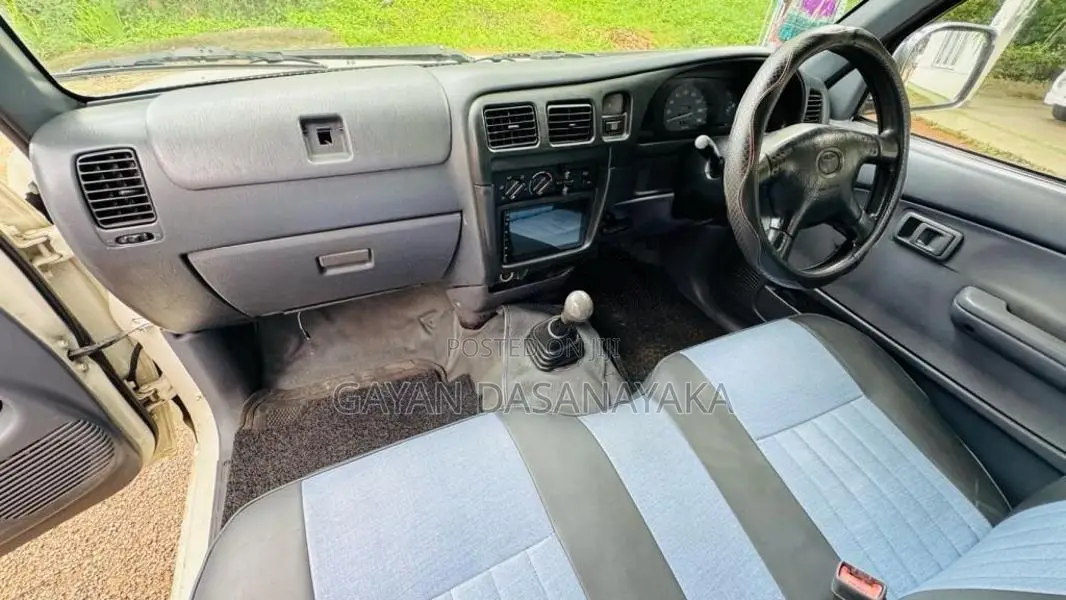 Toyota Single Cab 2002 Pickup (Used)