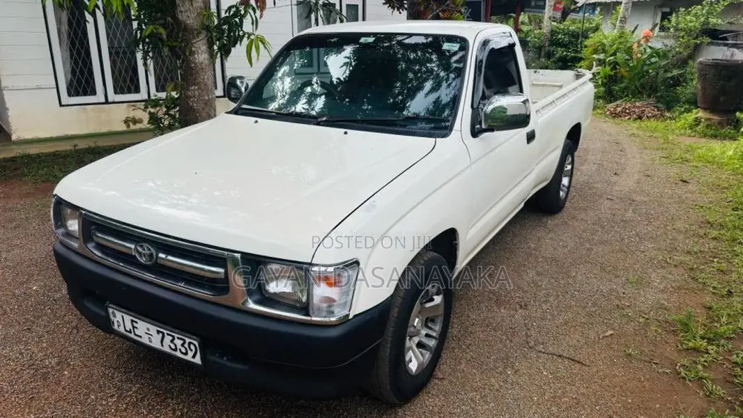 Toyota Single Cab 2002 Pickup (Used)
