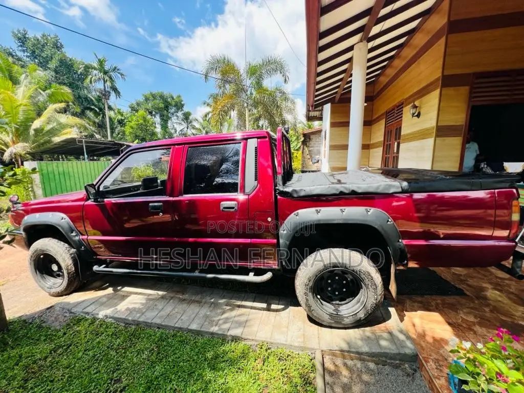 Mitsubishi L200 1993 Pickup (Used)