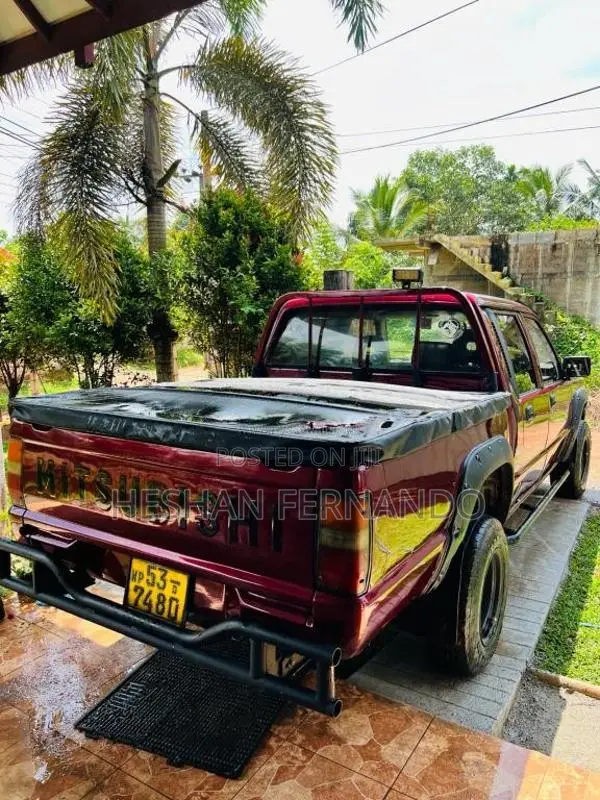 Mitsubishi L200 1993 Pickup (Used)
