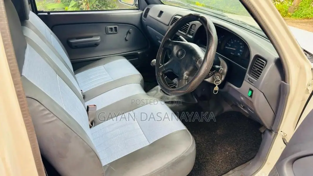 Toyota Single Cab 2002 Pickup (Used)