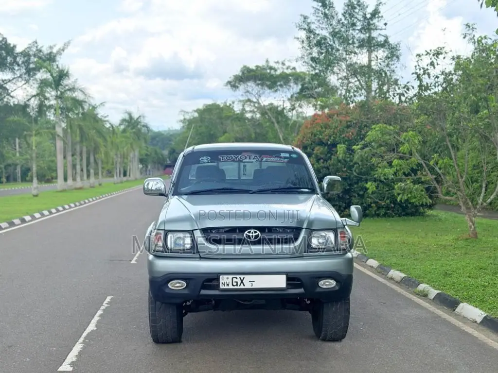 Toyota LN166 4WD 2002 Pickup (Used)