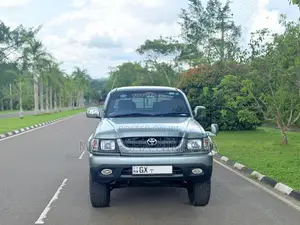 Toyota LN166 4WD 2002 Pickup (Used)