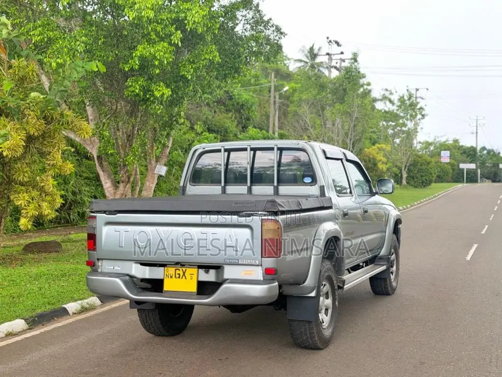Toyota LN166 4WD 2002 Pickup (Used)