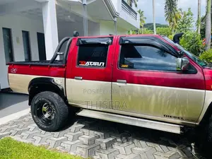 Nissan D21 1990 Pickup (Used)