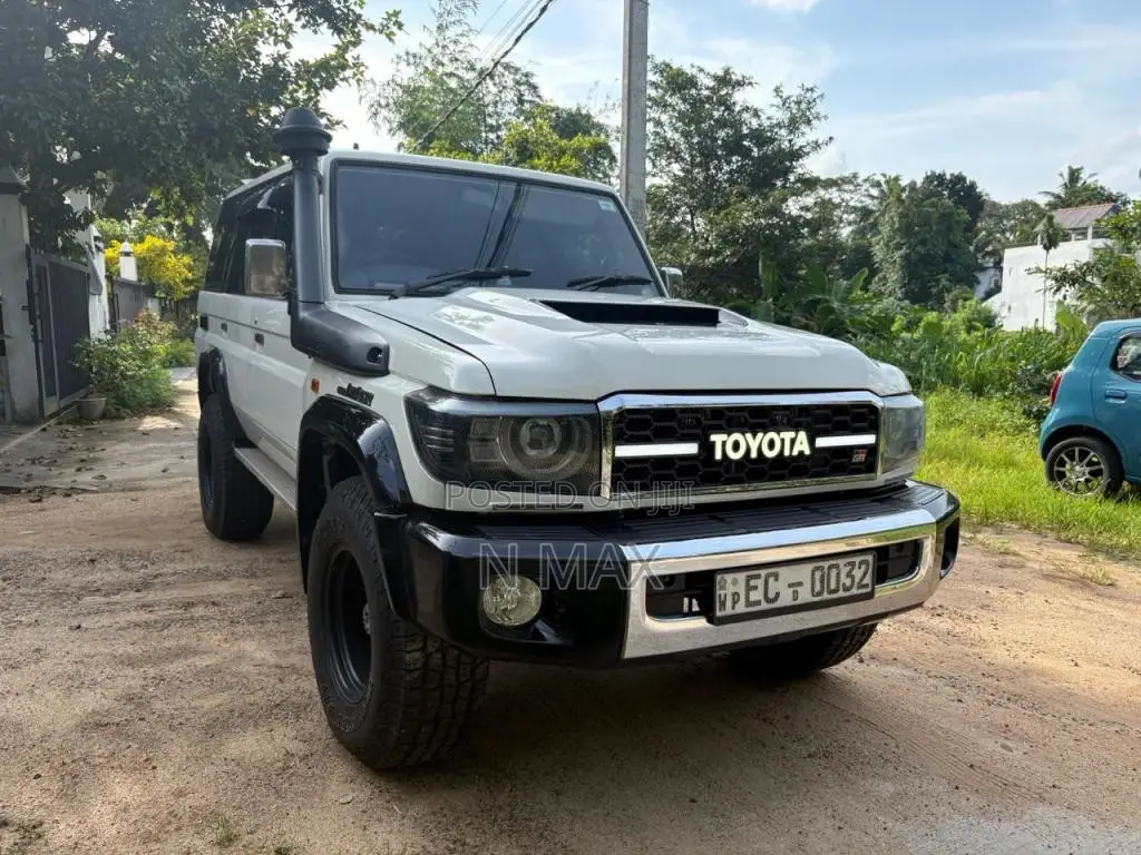 Toyota Box Prado 1988 Pickup (Used)