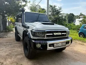 Toyota Box Prado 1988 Pickup (Used)