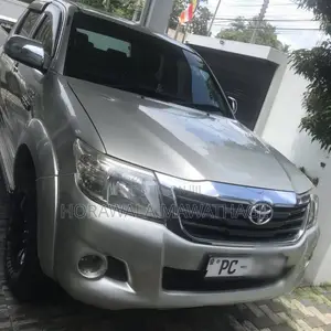 Toyota Hilux 2006 Pickup (Used)