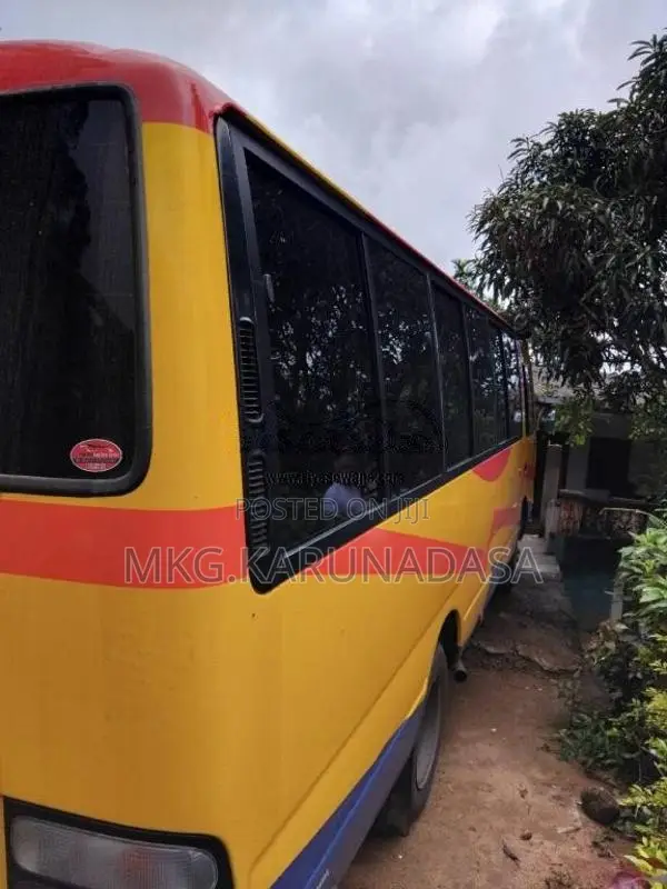 Toyota Coaster 2010 Bus (Used)