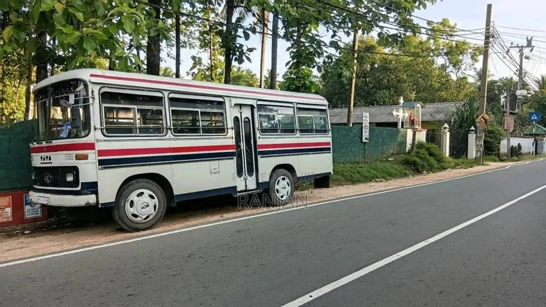 Tata 909 1992 Bus (Used)