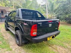 Toyota Hilux 2008 Pickup (Used)