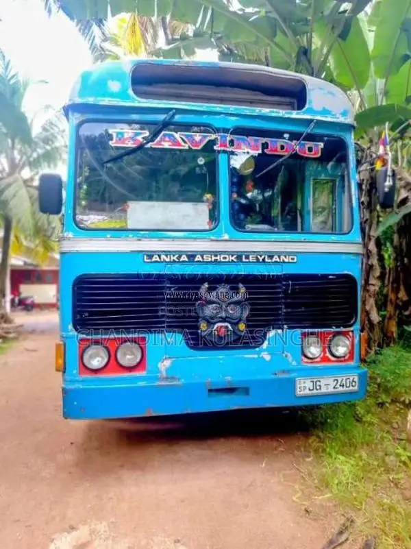 Ashok-Leyland Leyland 2004 Bus (Used)