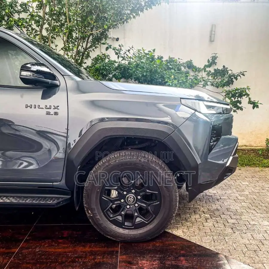Toyota Hilux Travo Overland 2025 Pickup (Used)