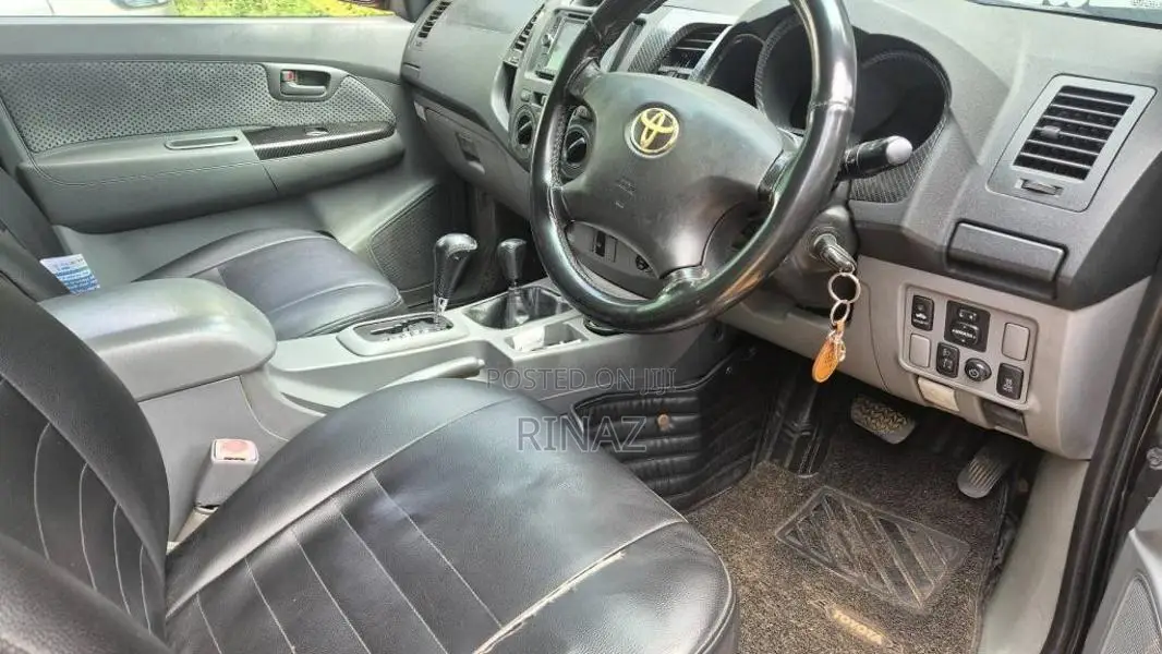 Toyota Hilux 2007 Pickup (Used)