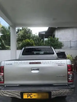 Toyota Hilux 2006 Pickup (Used)
