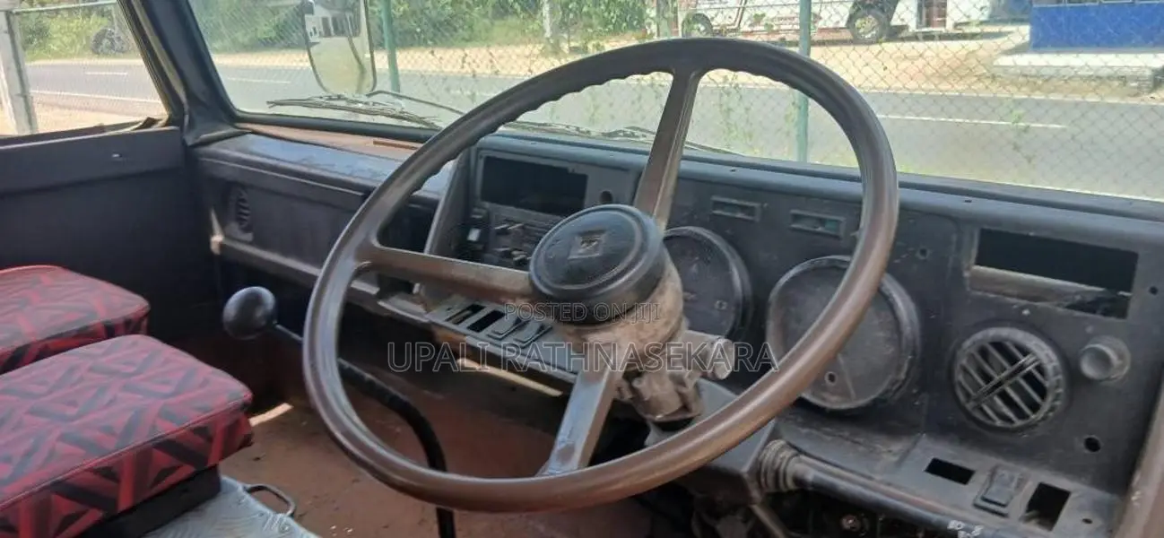 Isuzu Journey 1980 Bus (Used)