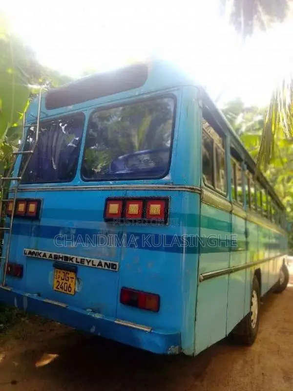Ashok-Leyland Leyland 2004 Bus (Used)