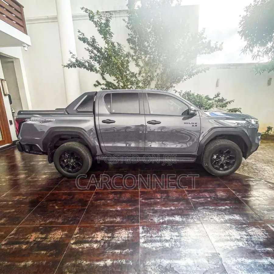 Toyota Hilux Travo Overland 2025 Pickup (Used)