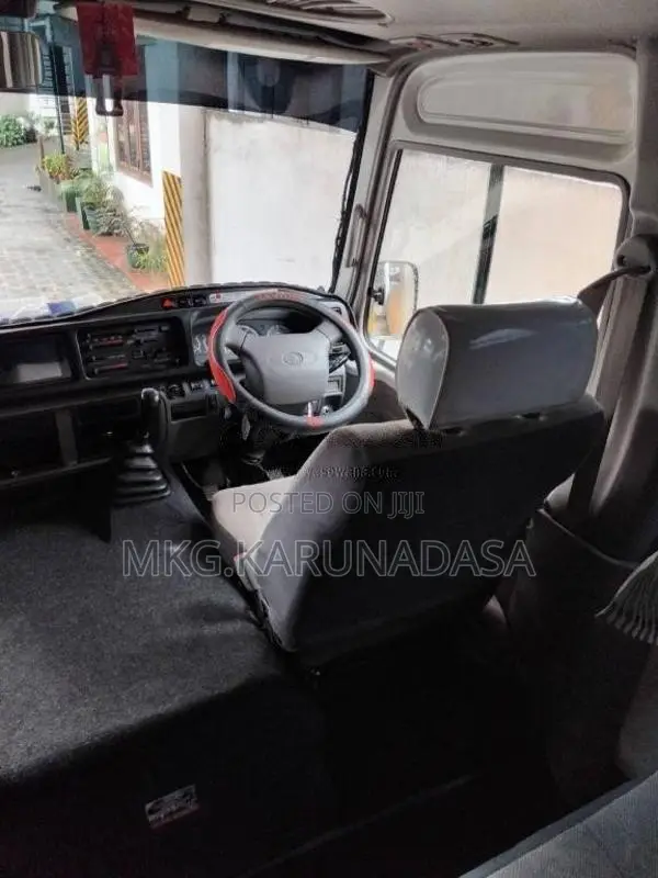 Toyota Coaster 2010 Bus (Used)
