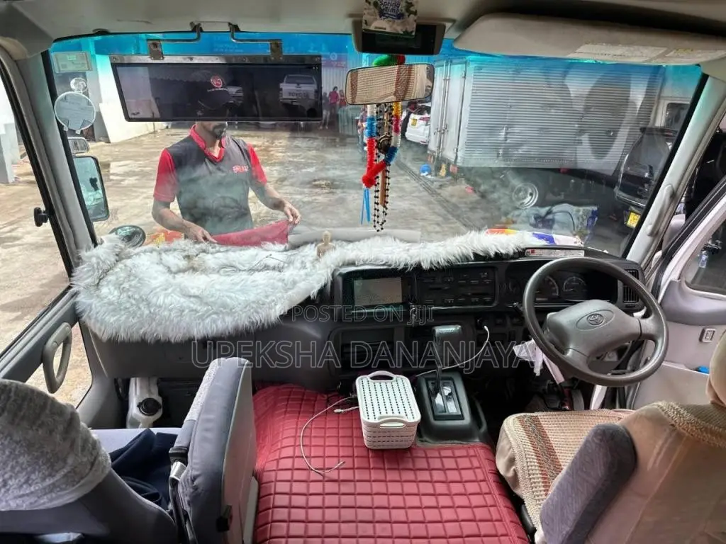 Toyota Coaster 2009 Bus (Used)