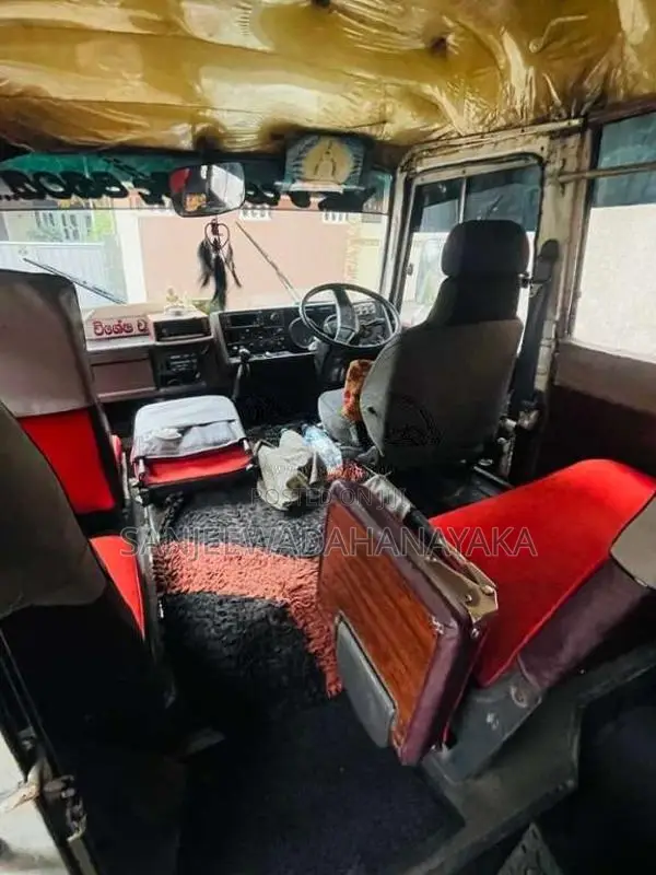 Isuzu Journey 1994 Bus (Used)