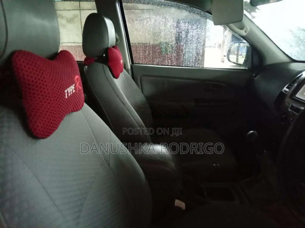 Toyota Hilux 2009 Pickup (Used)