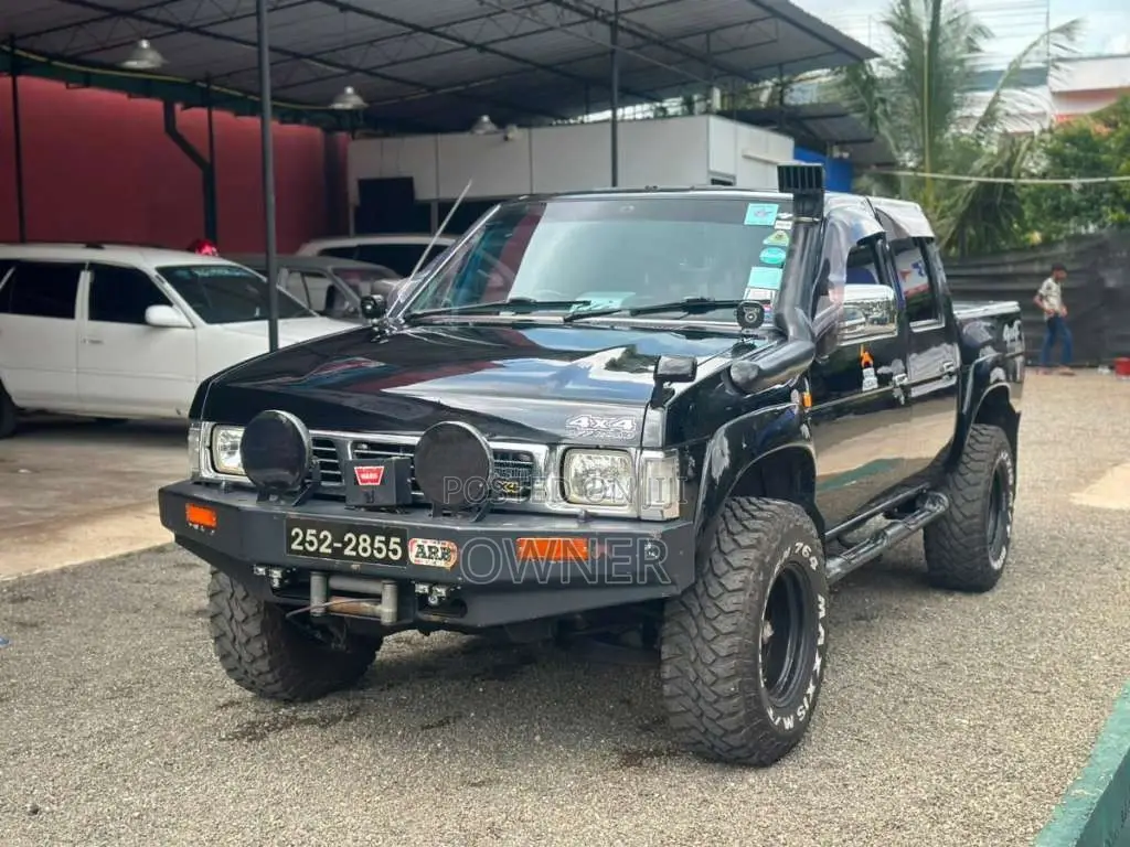 Nissan D21 1993 Pickup (Used)