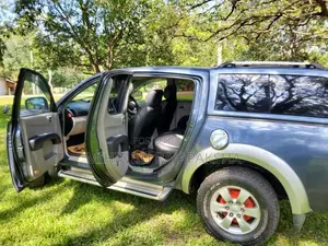 Mitsubishi L200 2009 Pickup (Used)
