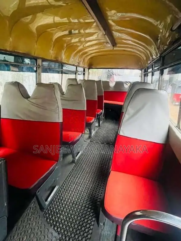 Isuzu Journey 1994 Bus (Used)