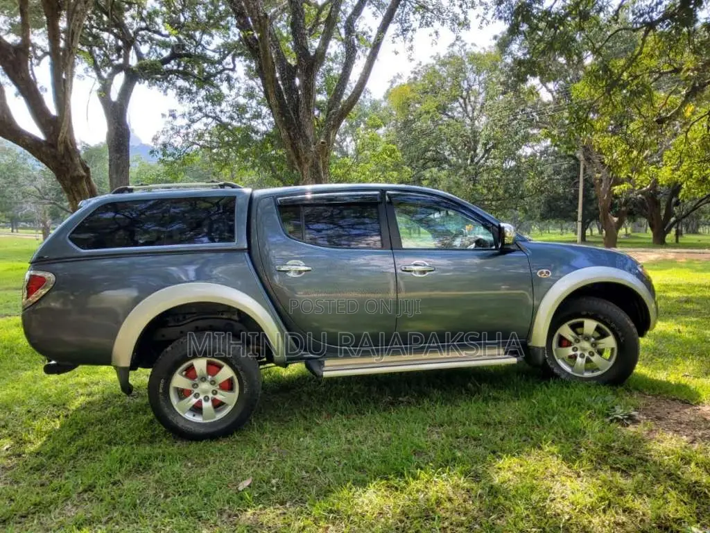 Mitsubishi L200 2009 Pickup (Used)