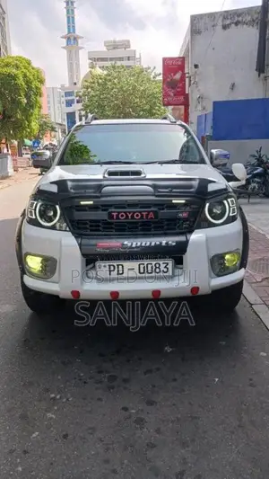 Toyota Hilux Vigo 2006 Pickup (Used)