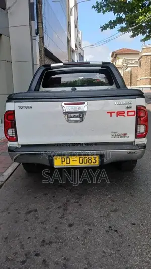 Toyota Hilux Vigo 2006 Pickup (Used)