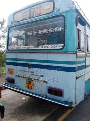Ashok-Leyland Hinopower 2004 Bus (Used)